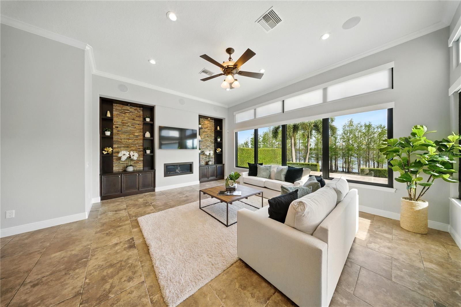 7624 POINTE VENEZIA DR