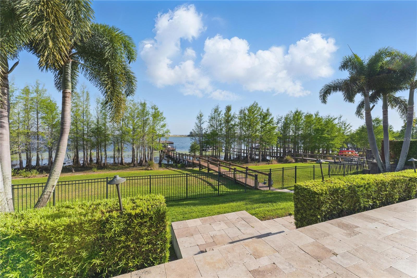 7624 POINTE VENEZIA DR