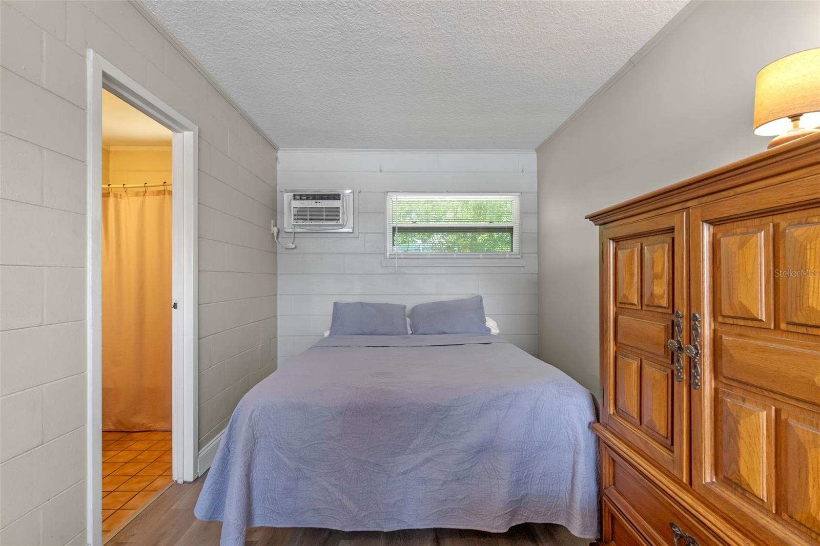 5575 E IRLO BRONSON MEMORIAL HWY