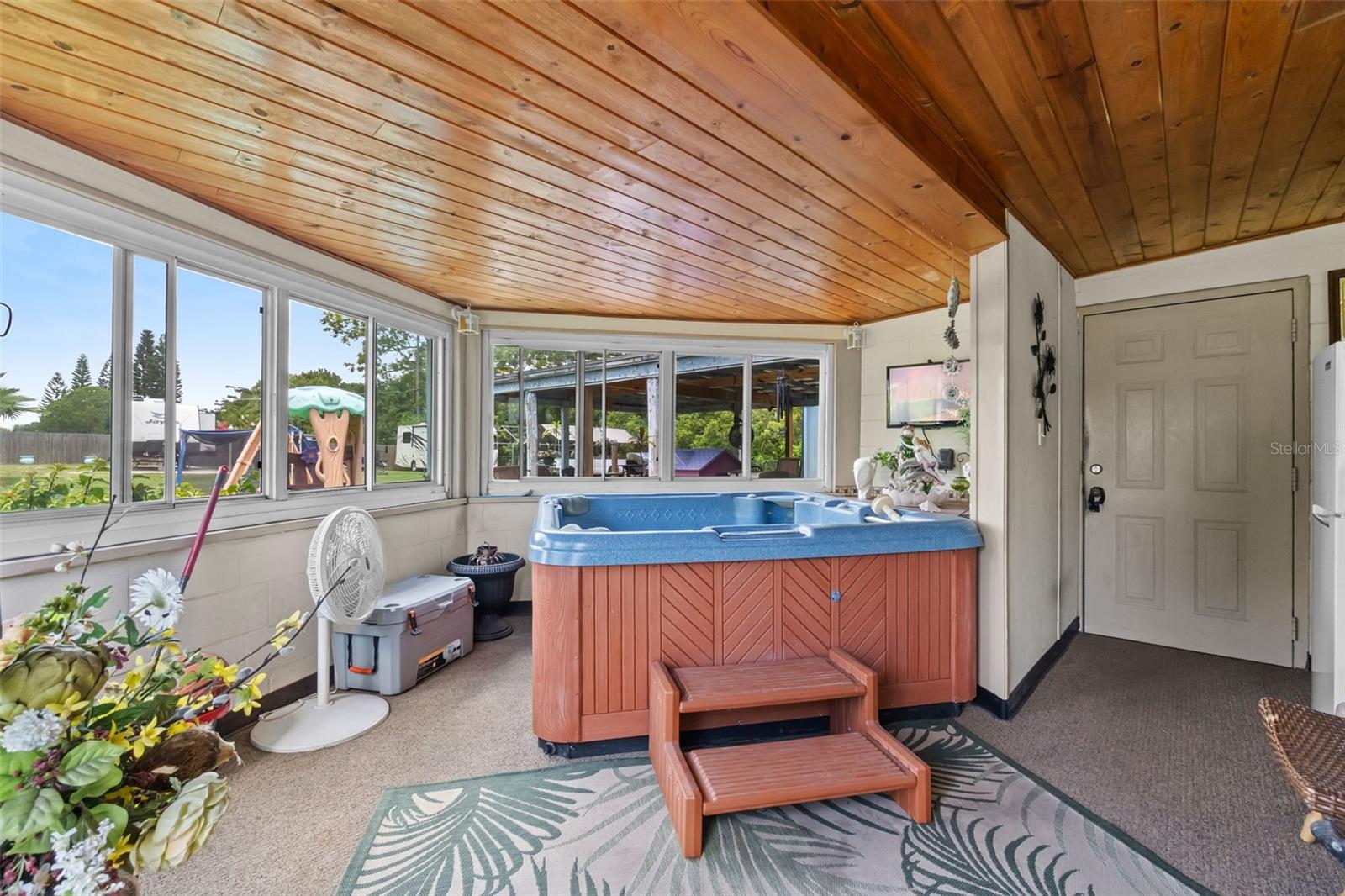 5575 E IRLO BRONSON MEMORIAL HWY