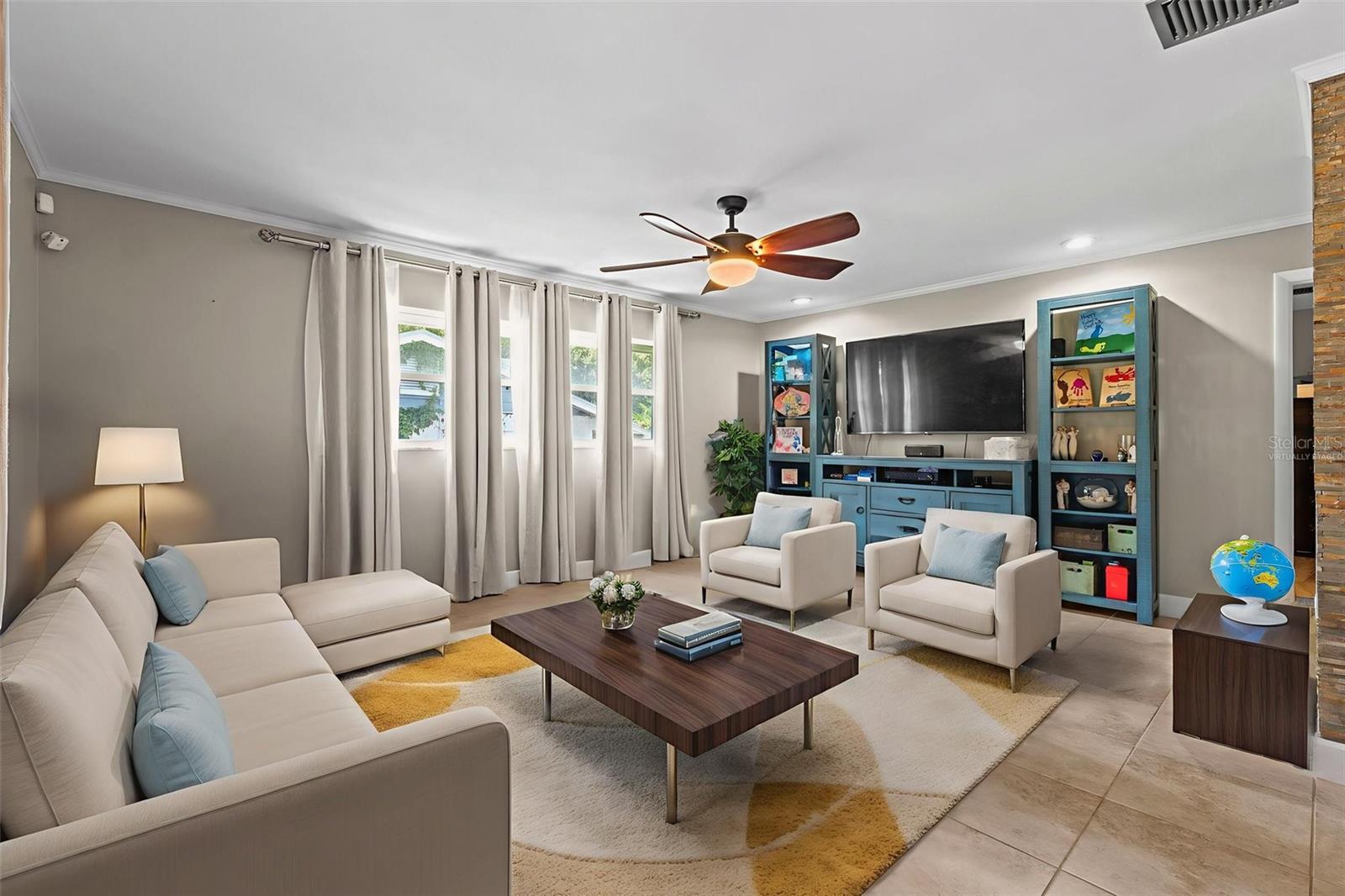 605 SPRING OAKS BLVD