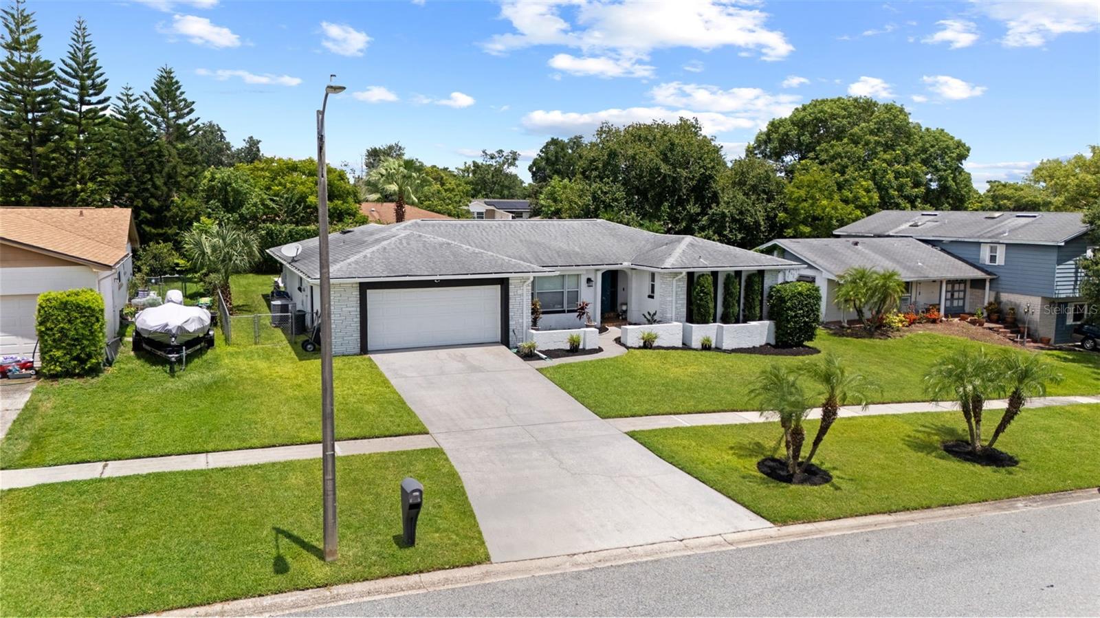 605 SPRING OAKS BLVD