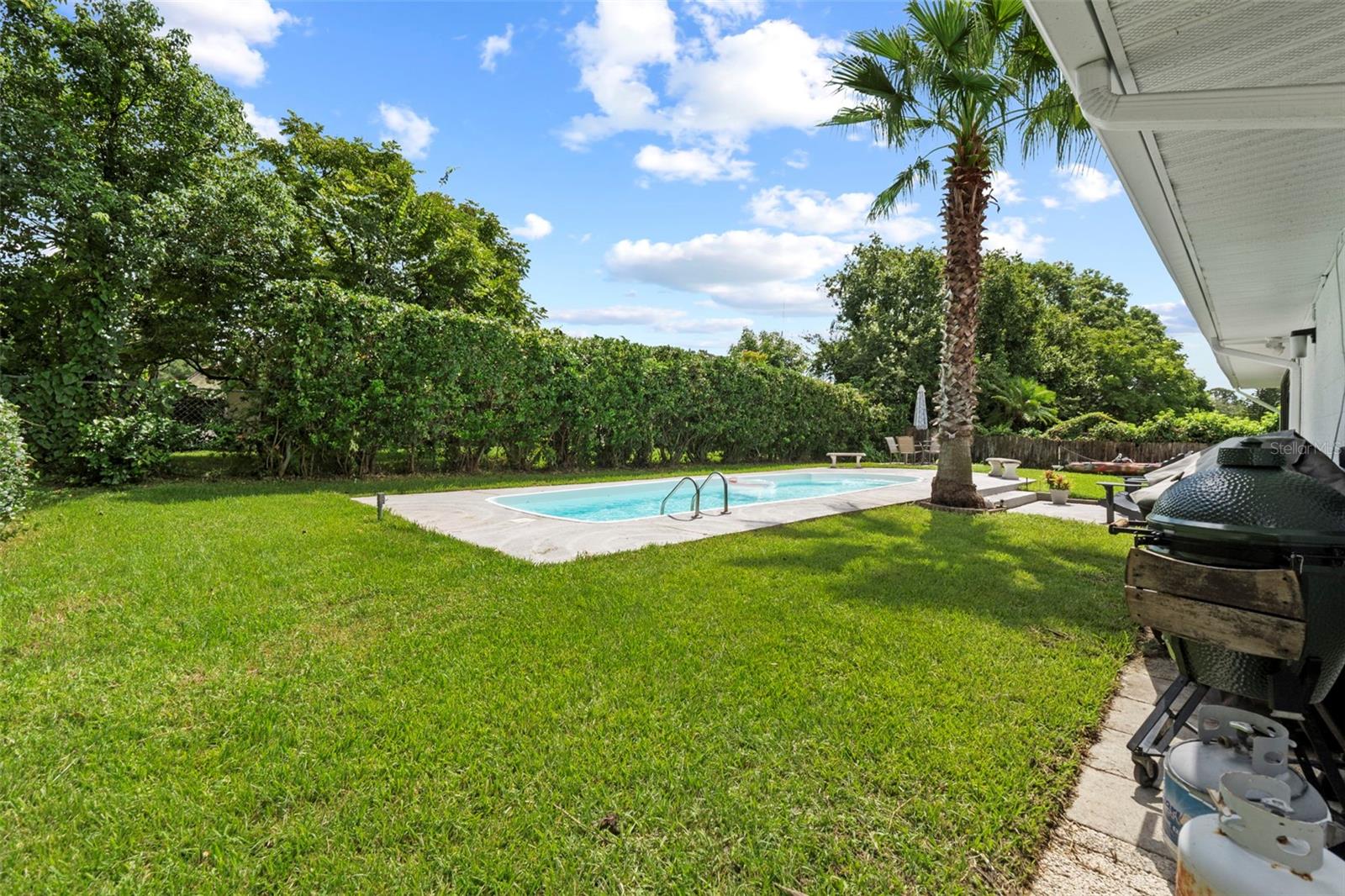 605 SPRING OAKS BLVD