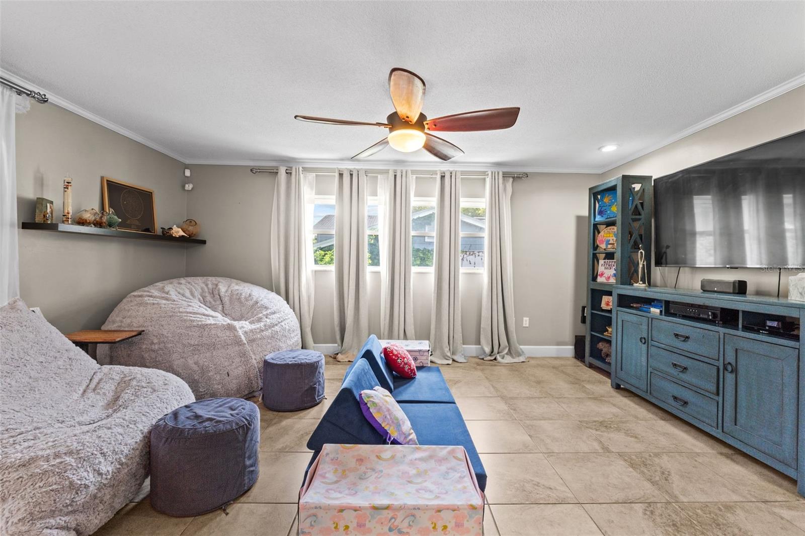 605 SPRING OAKS BLVD