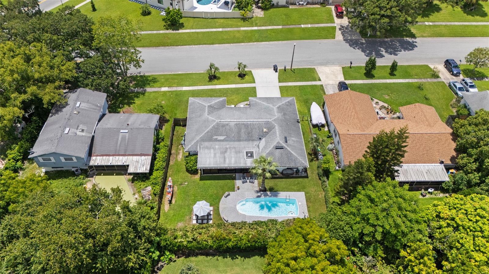 605 SPRING OAKS BLVD