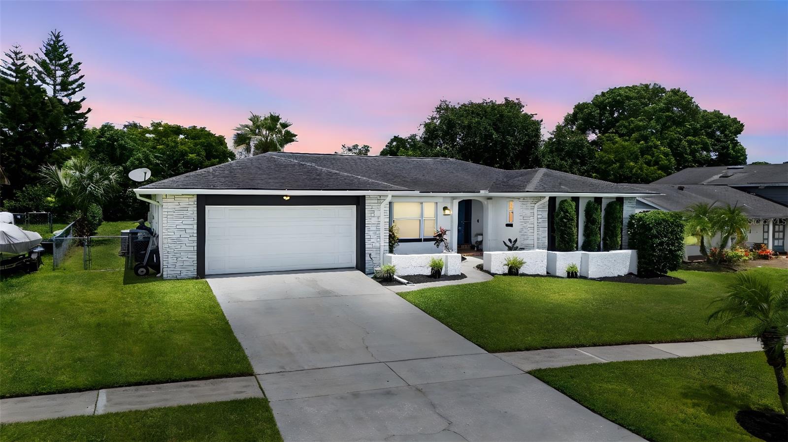 605 SPRING OAKS BLVD