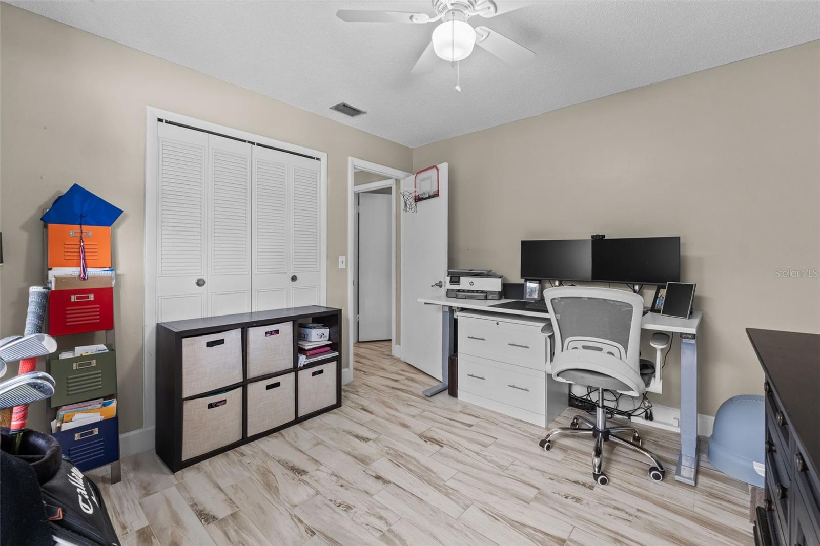 605 SPRING OAKS BLVD