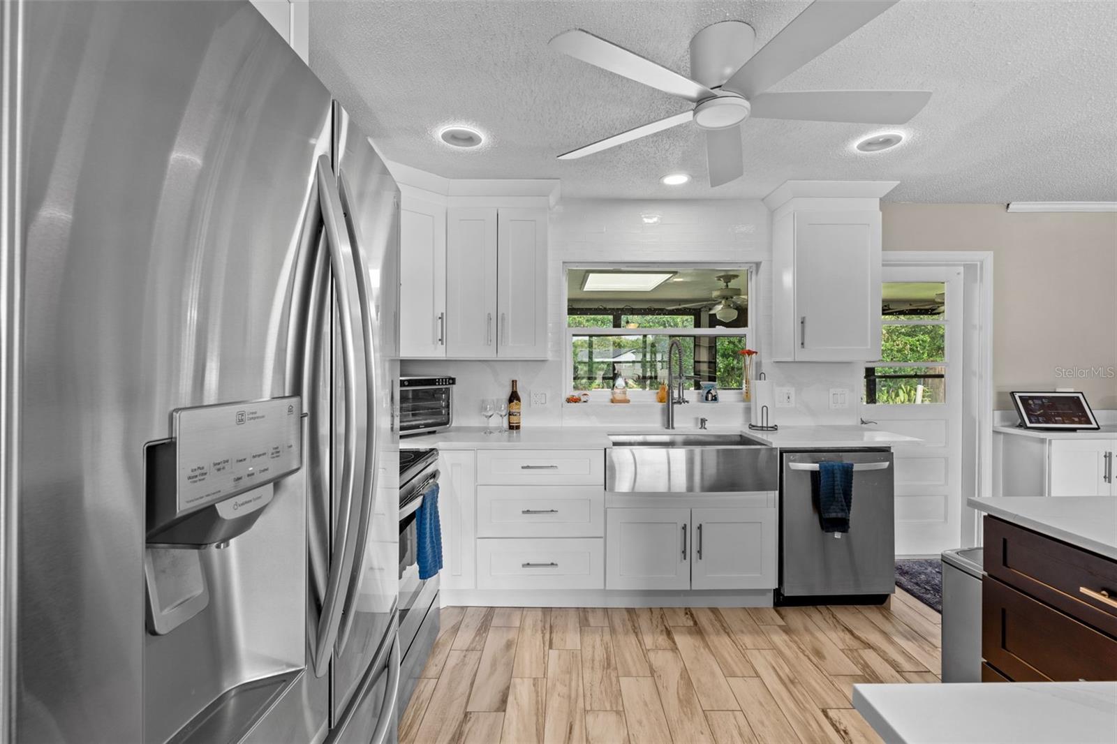 605 SPRING OAKS BLVD