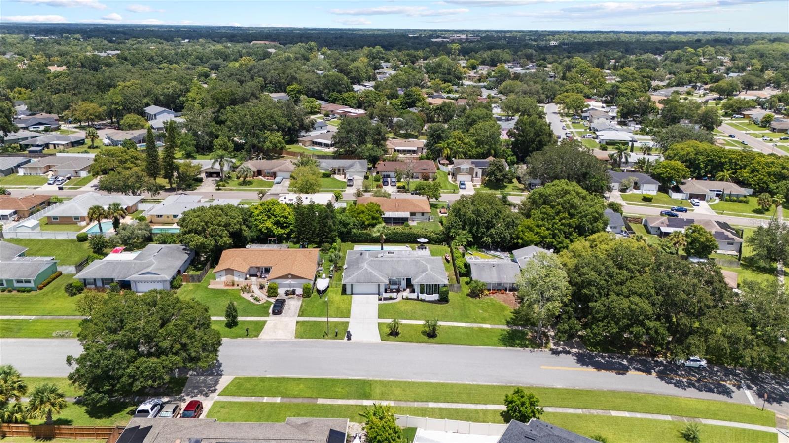 605 SPRING OAKS BLVD