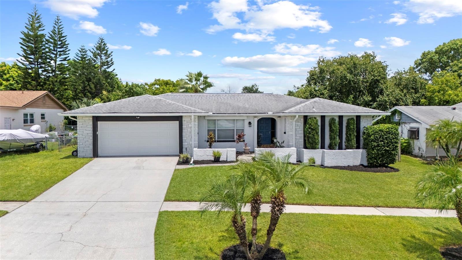 605 SPRING OAKS BLVD