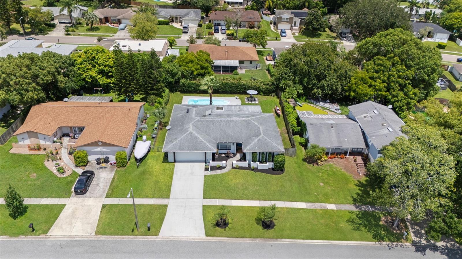 605 SPRING OAKS BLVD