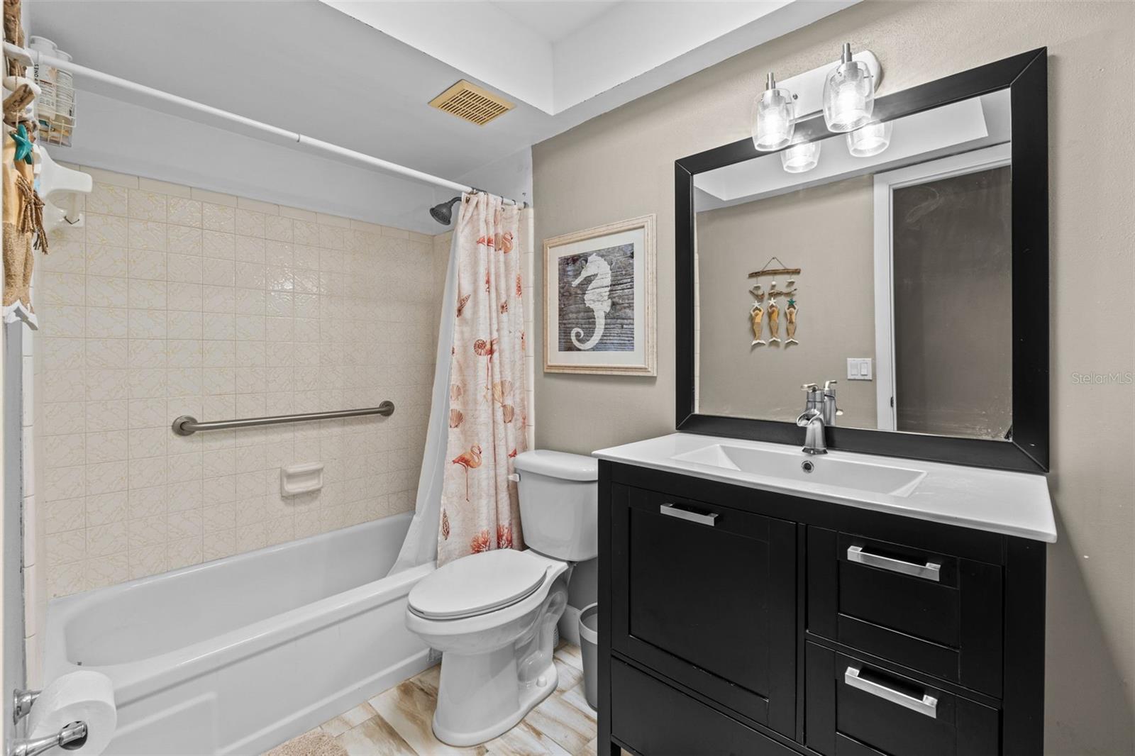 605 SPRING OAKS BLVD