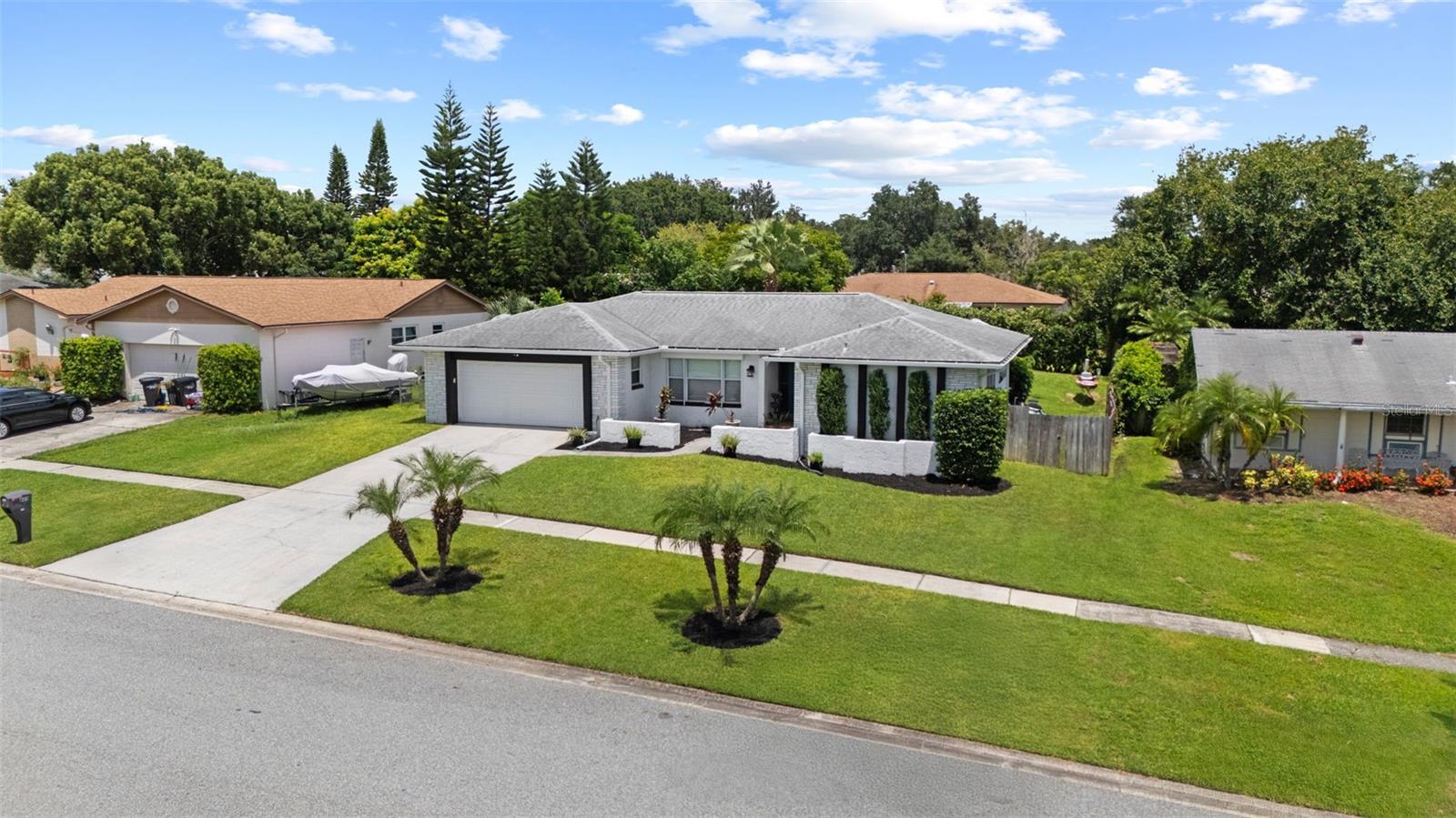 605 SPRING OAKS BLVD