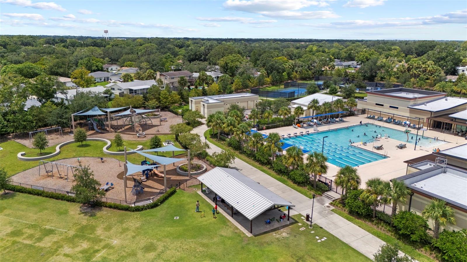 605 SPRING OAKS BLVD