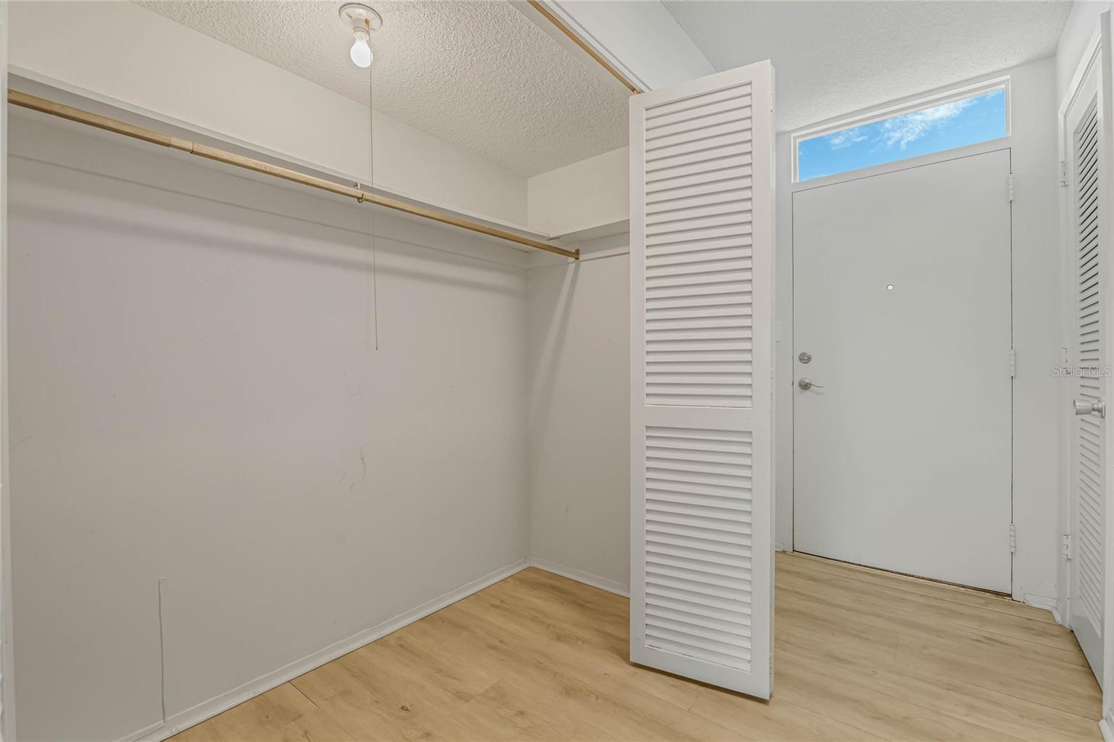 700 MELROSE AVE #K32