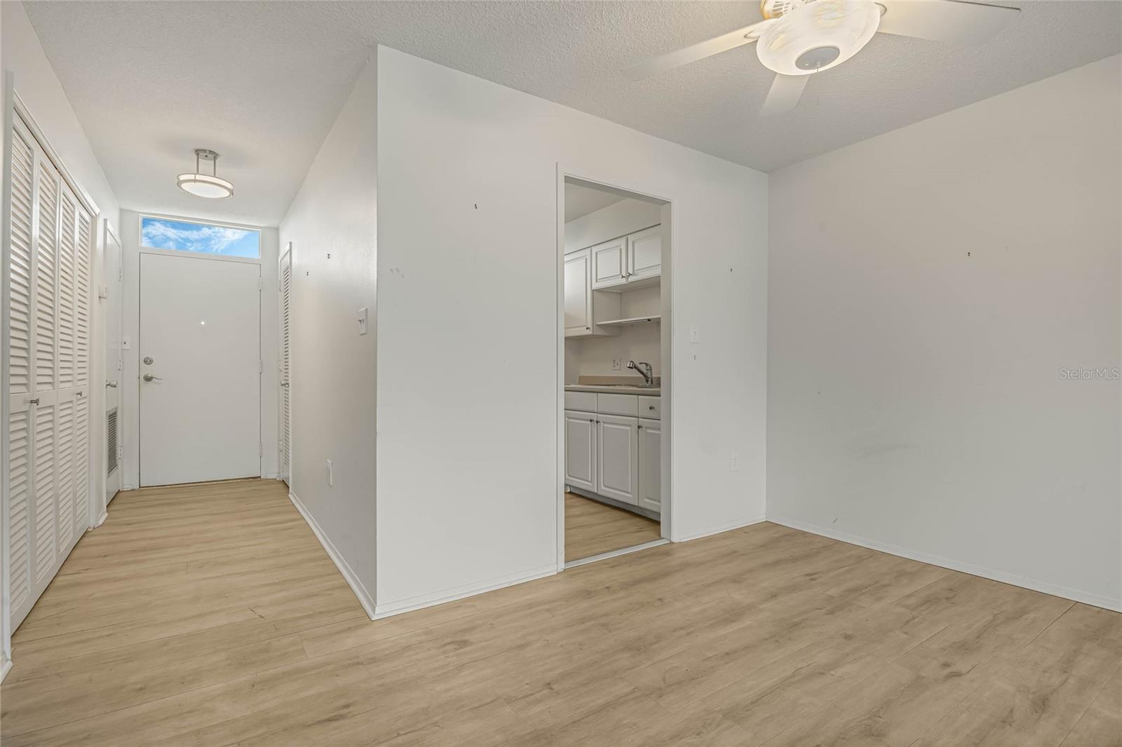 700 MELROSE AVE #K32