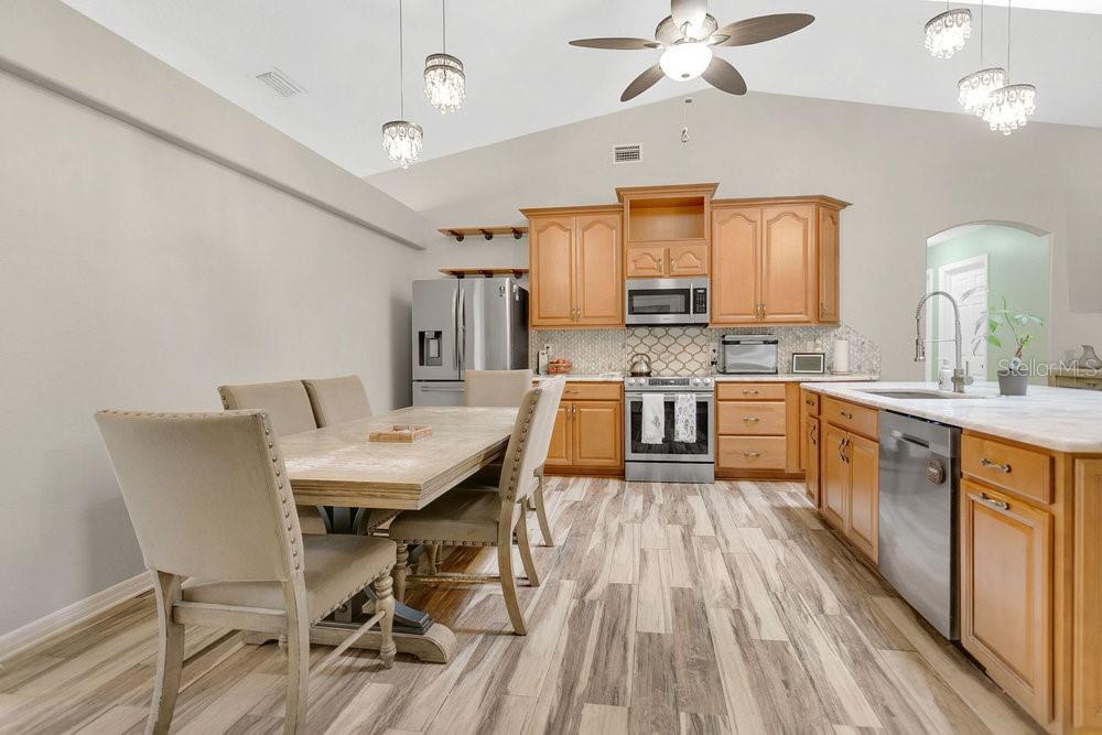 13804 VALLEYBROOKE LN