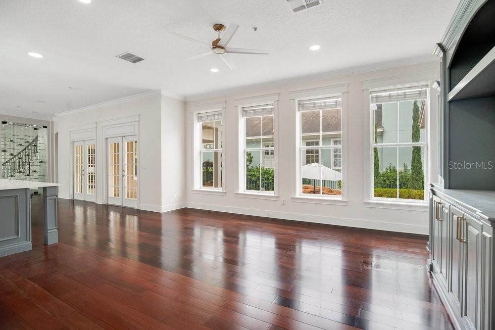 1131 FERN AVE