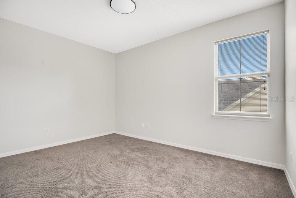 1131 FERN AVE