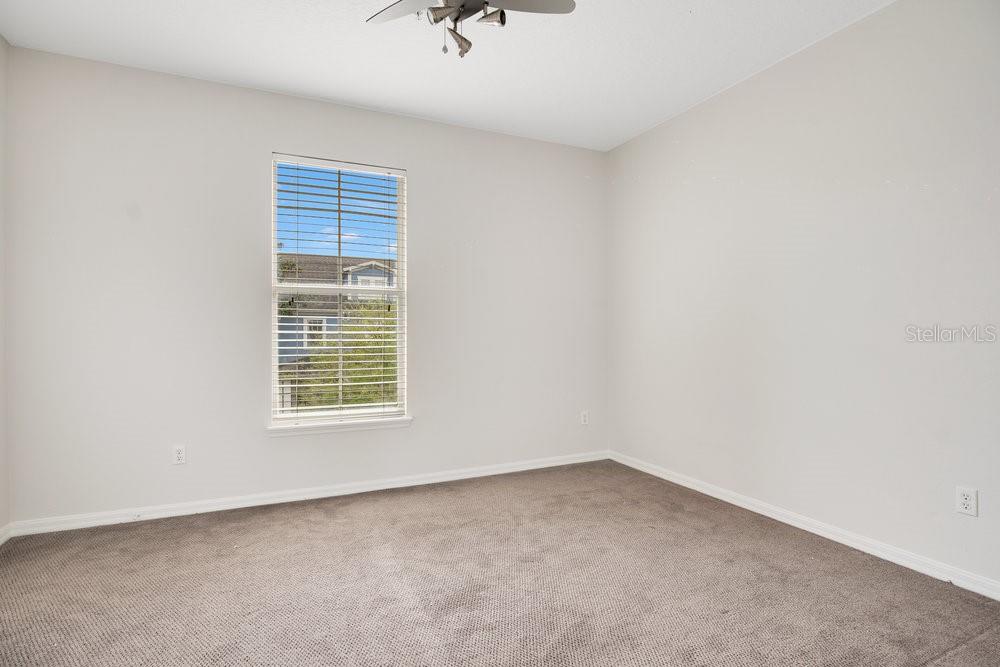 1131 FERN AVE