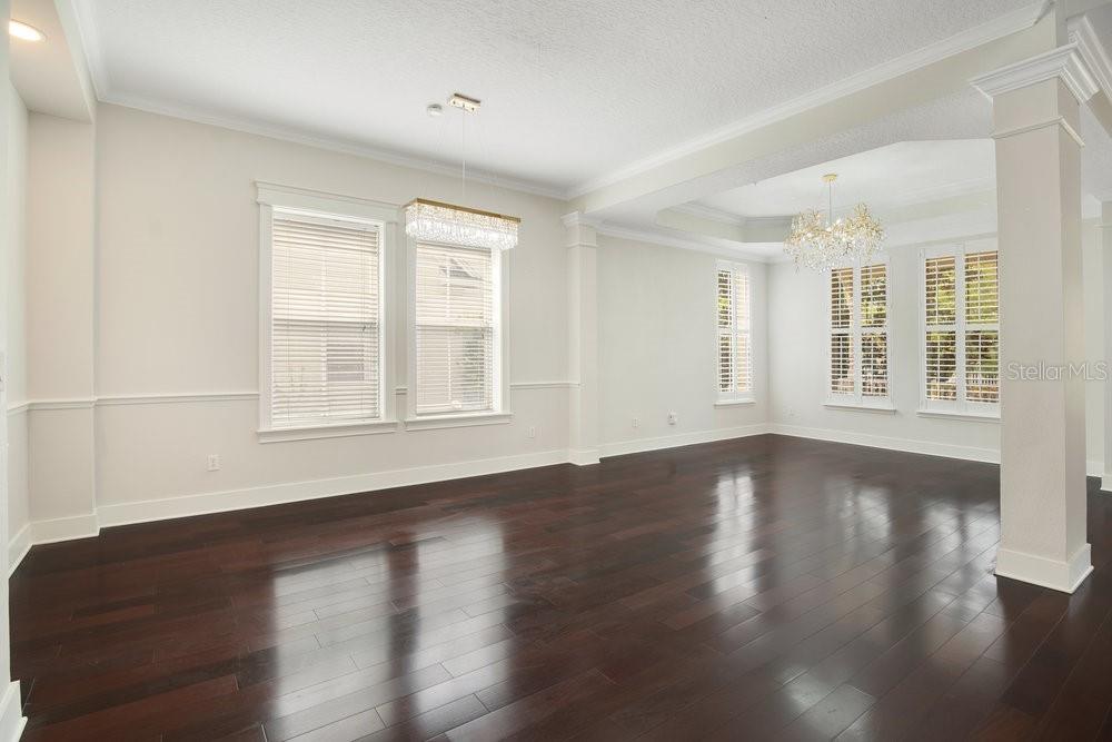 1131 FERN AVE