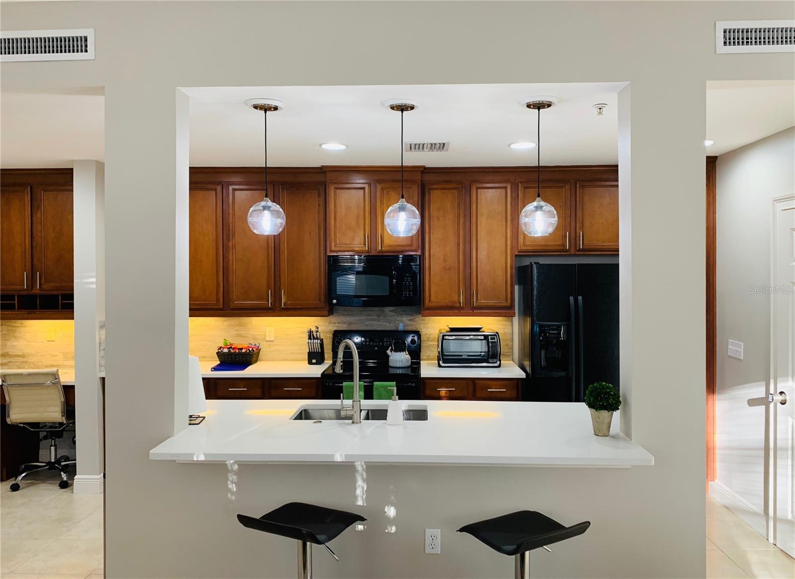 1400 LAKE BALDWIN LN