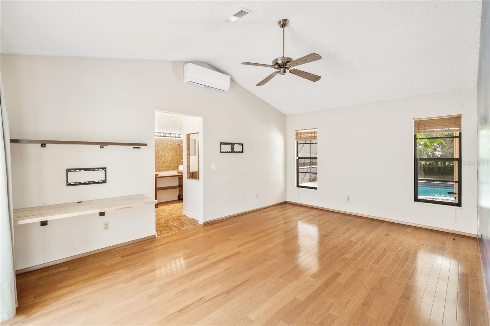 1942 KIMBERWICKE CIR