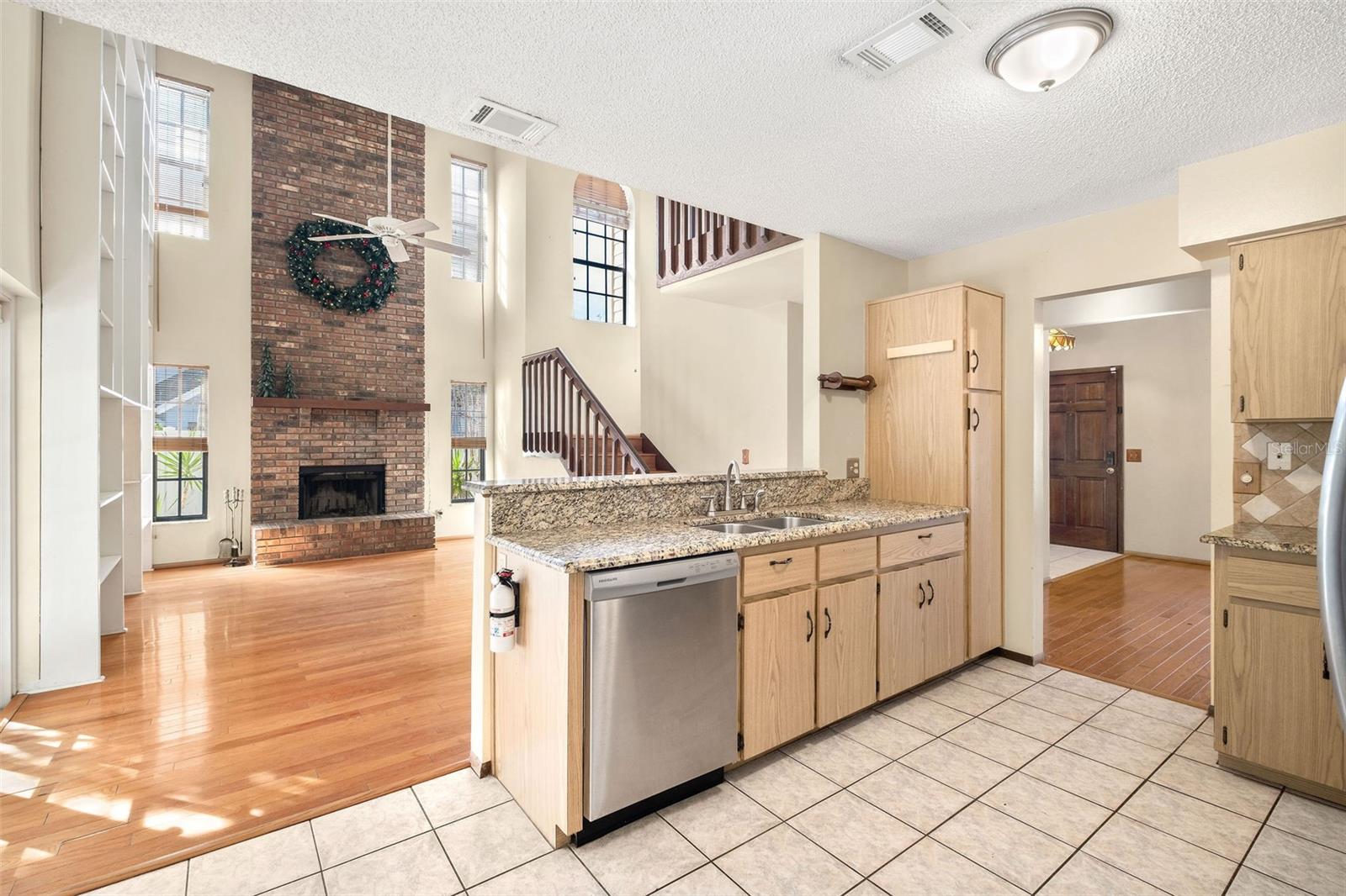 1942 KIMBERWICKE CIR