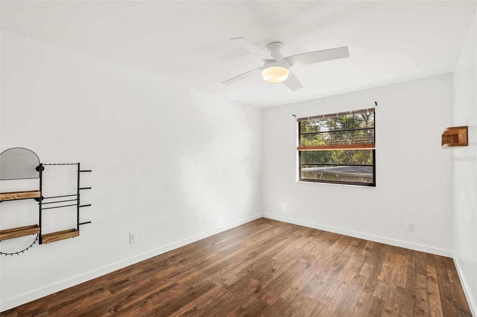 1942 KIMBERWICKE CIR