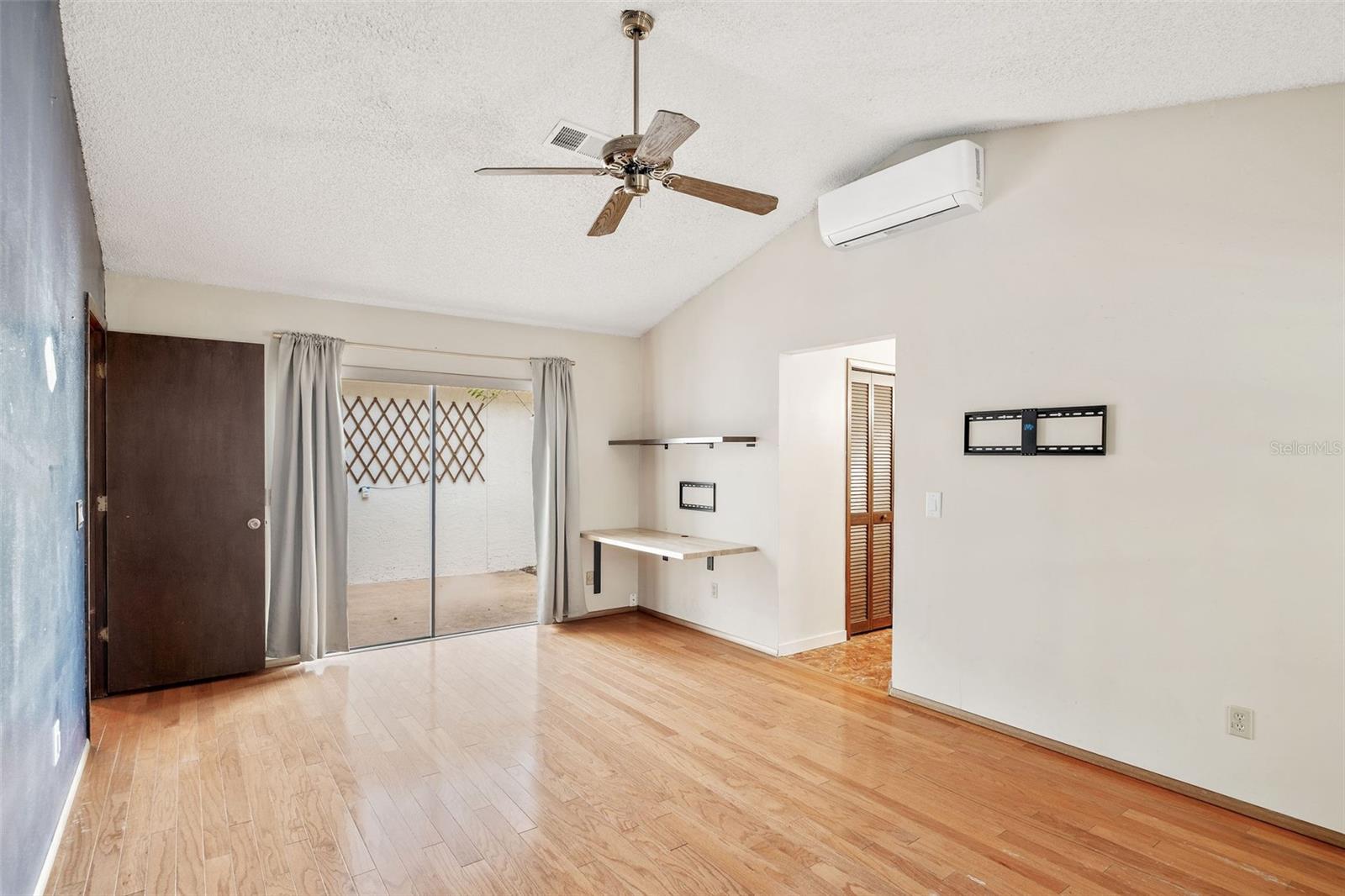 1942 KIMBERWICKE CIR