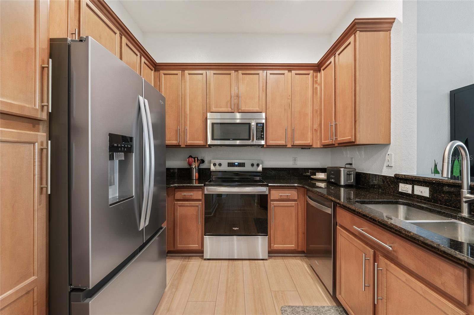 1819 COMMON WAY RD #203