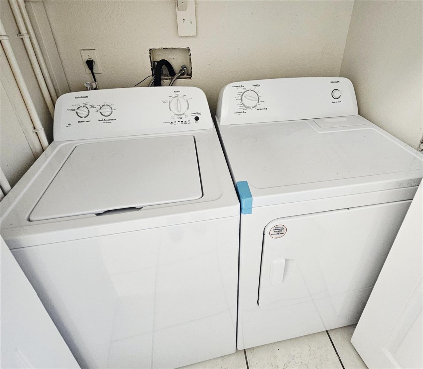 6727 MAGNOLIA POINTE CIR