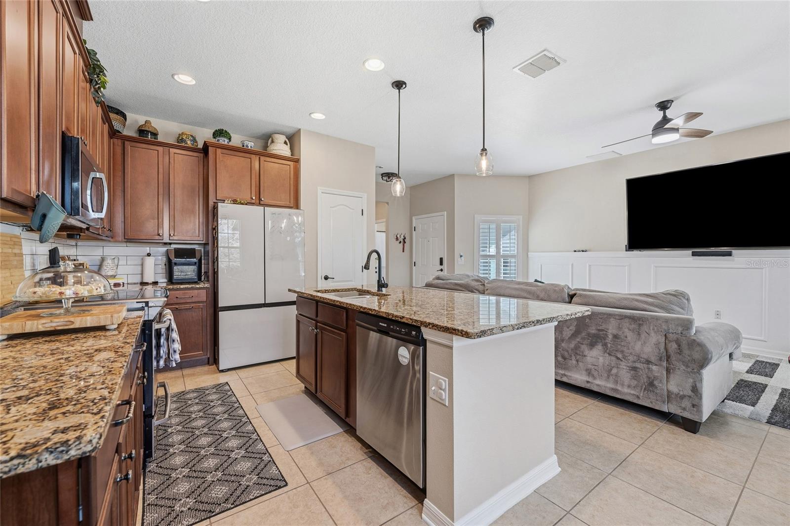 2675 RIVER LANDING DR