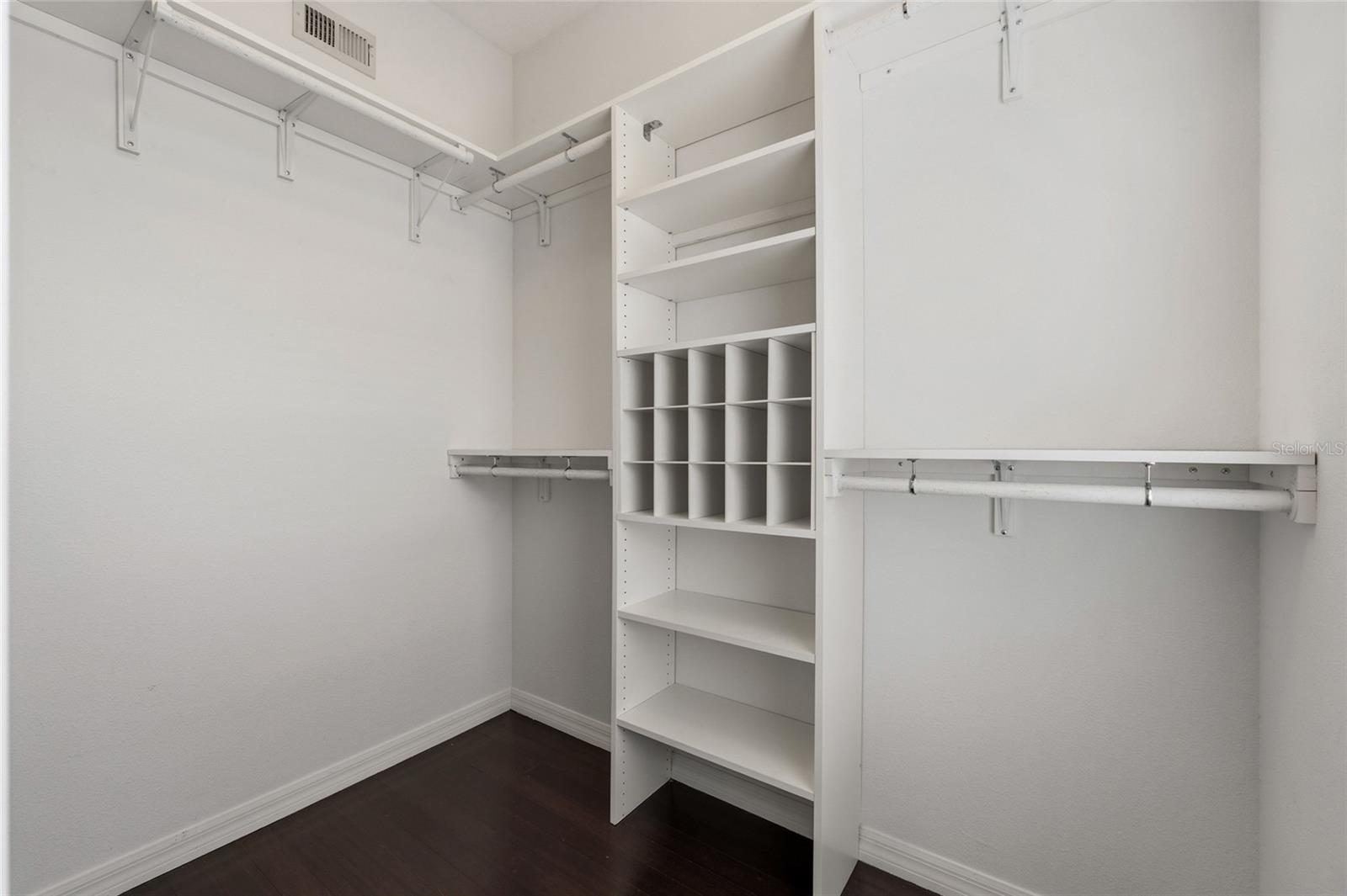 1353 CHATFIELD PL