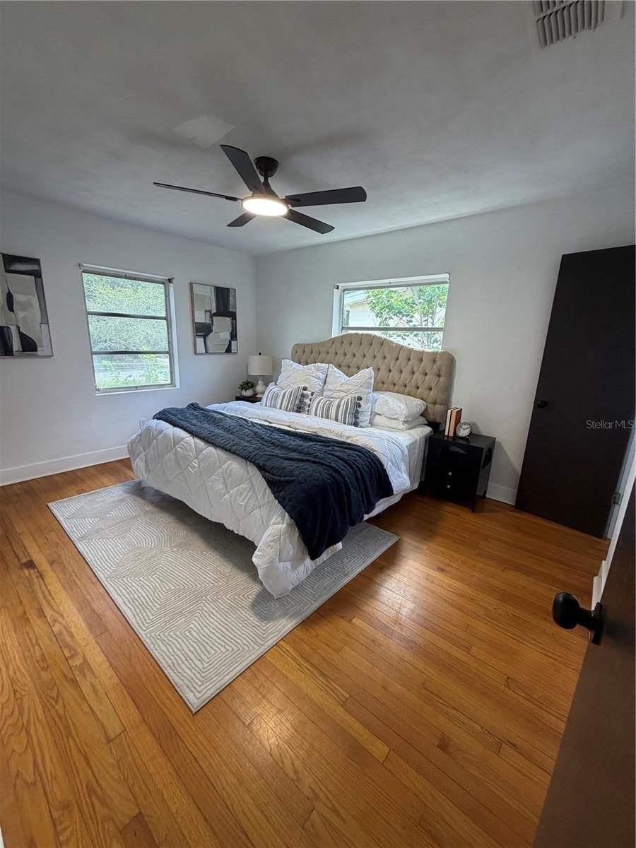 1951 S CRYSTAL LAKE DR