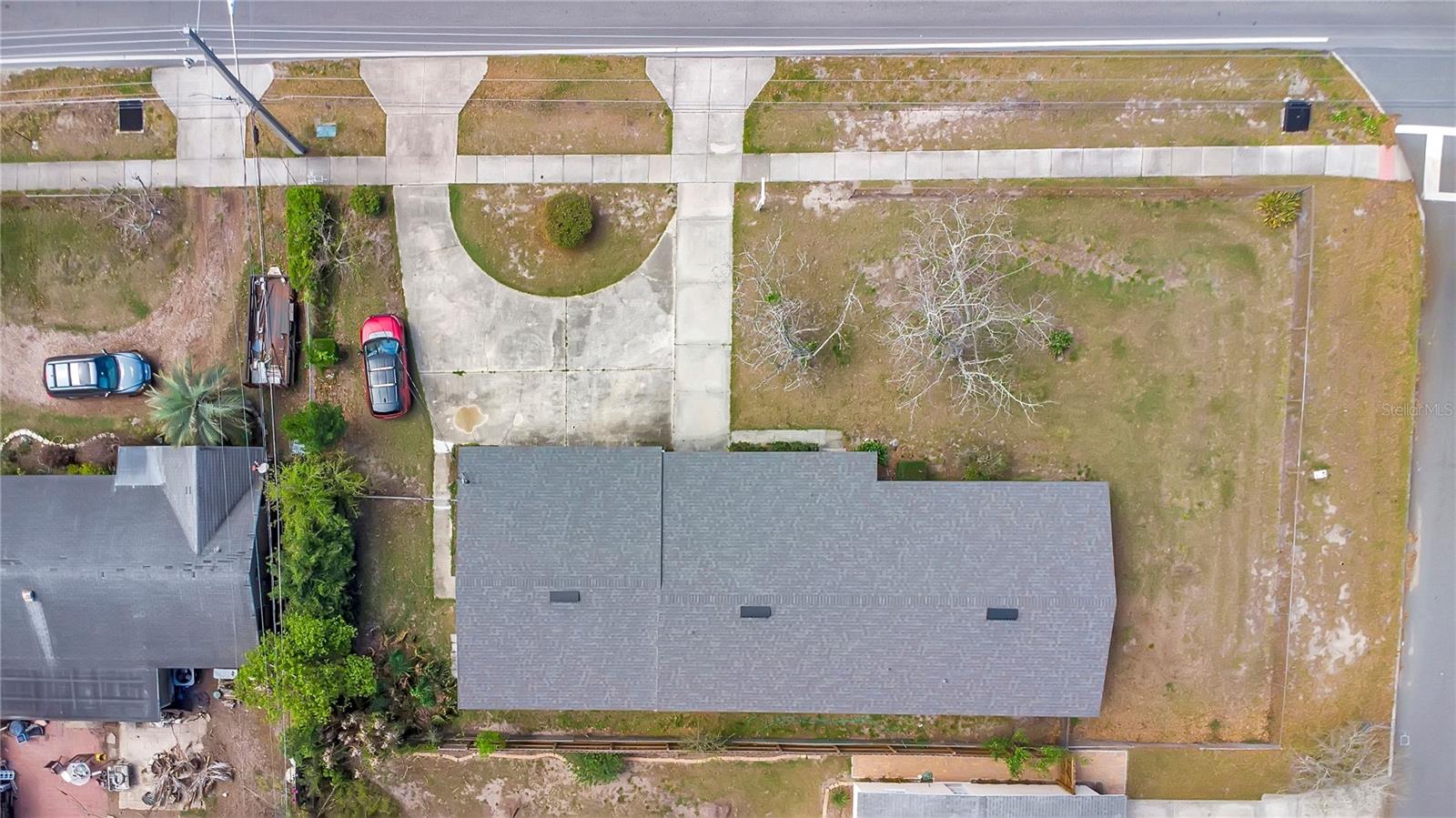 1951 S CRYSTAL LAKE DR