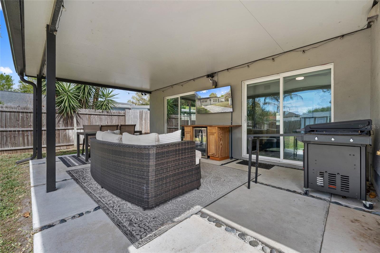 5218 DEXTER ST