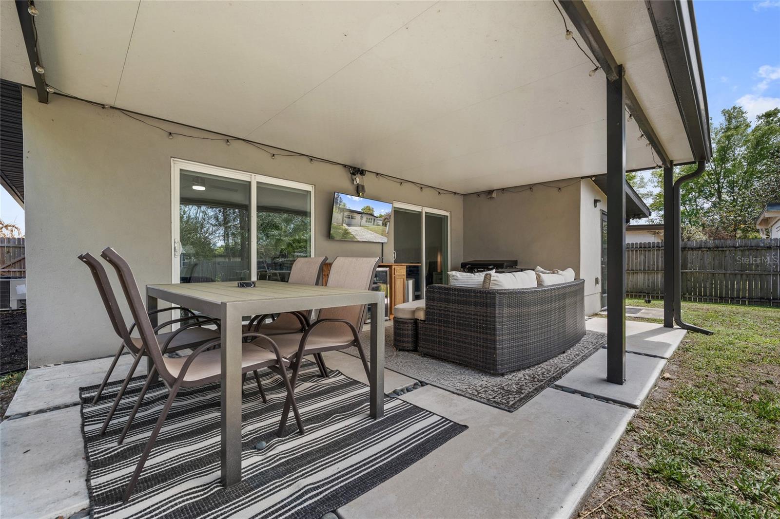 5218 DEXTER ST