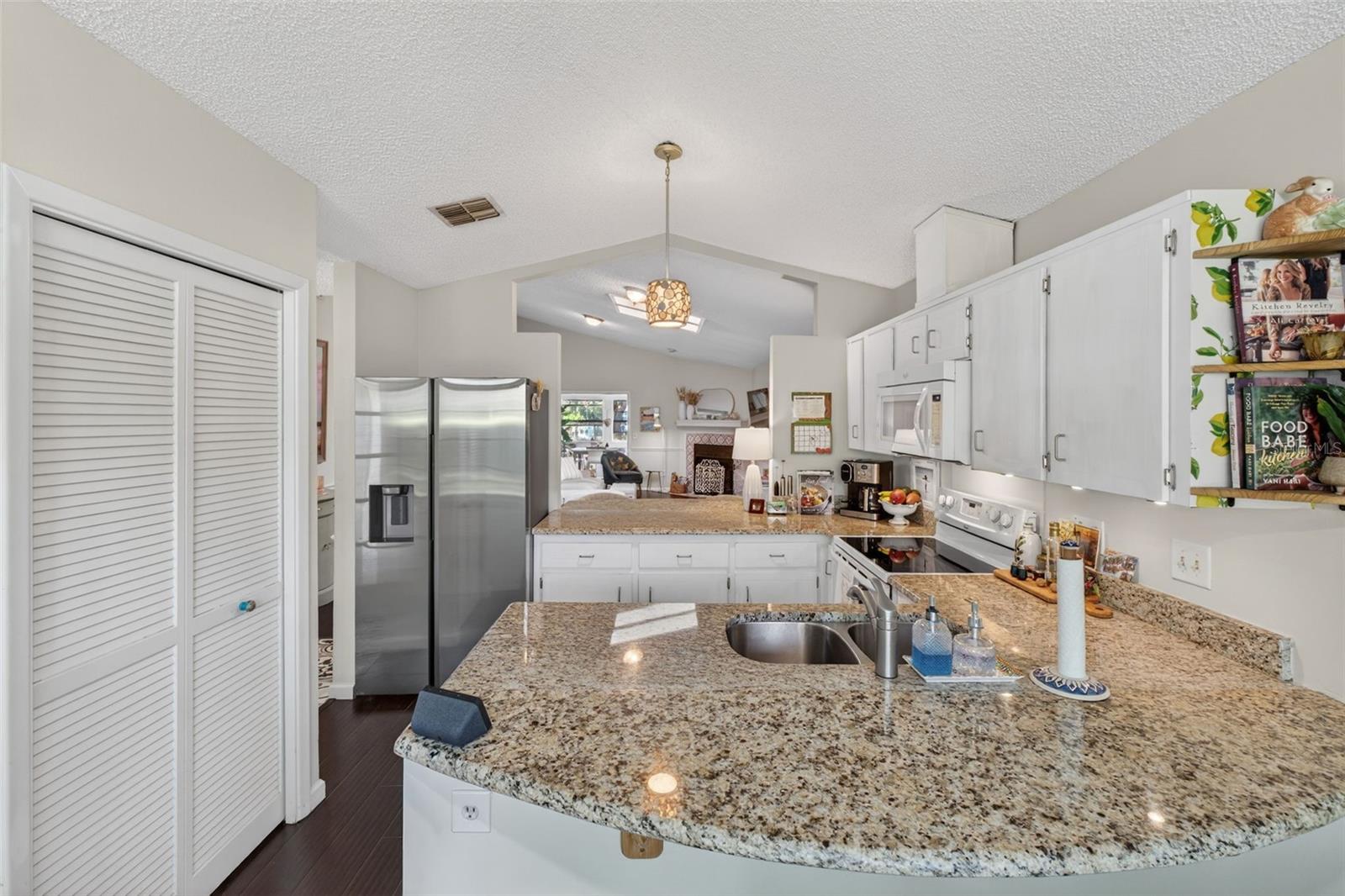 110 WHITLEY BAY LN