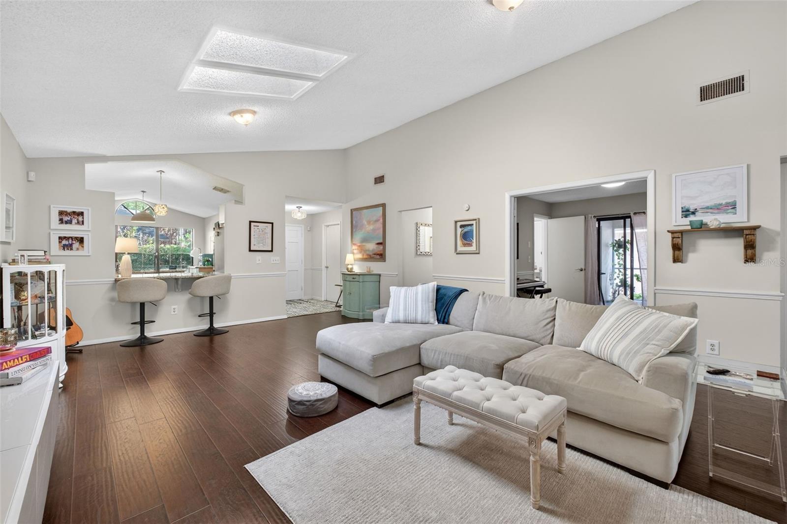 110 WHITLEY BAY LN