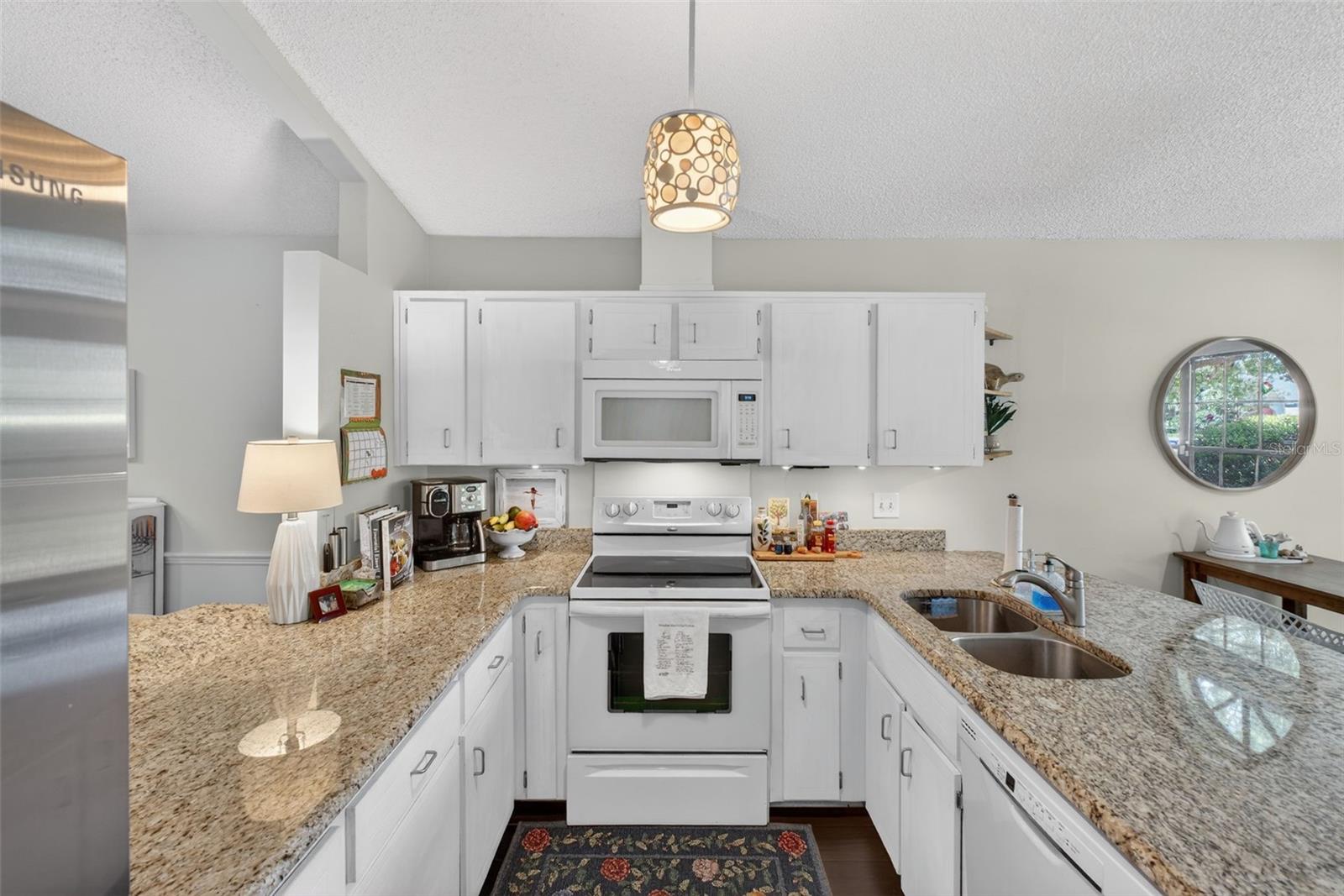 110 WHITLEY BAY LN