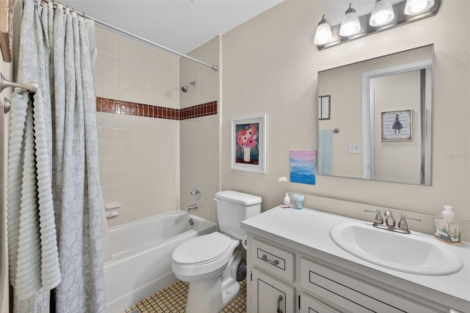 110 WHITLEY BAY LN