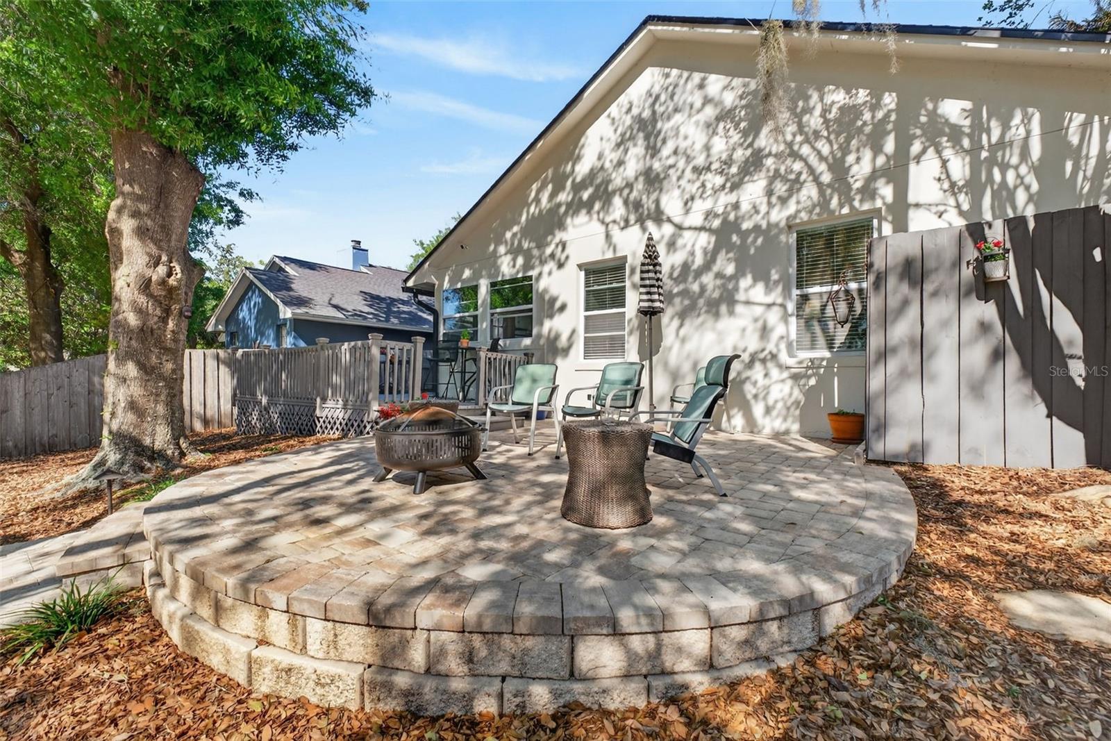 110 WHITLEY BAY LN