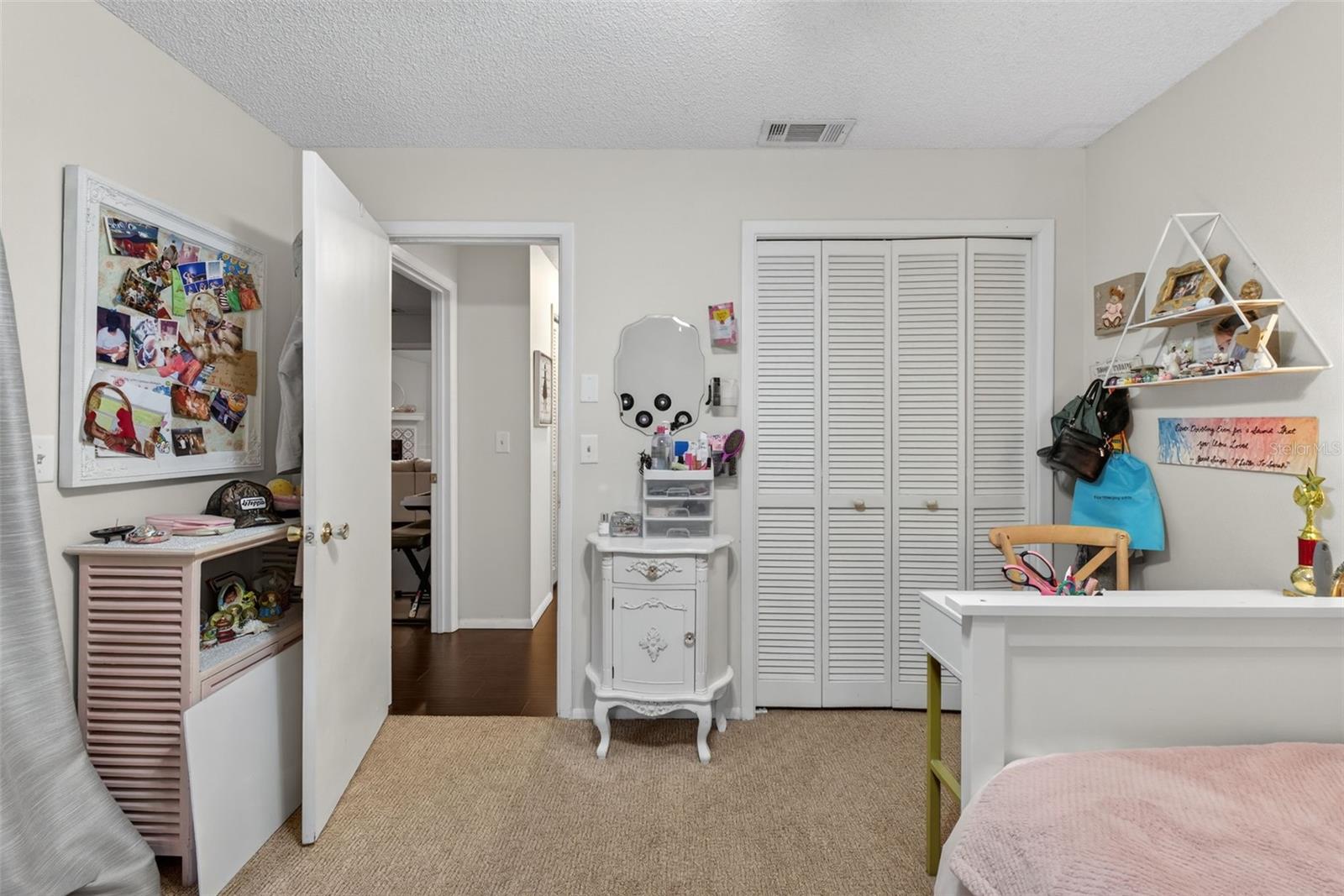 110 WHITLEY BAY LN