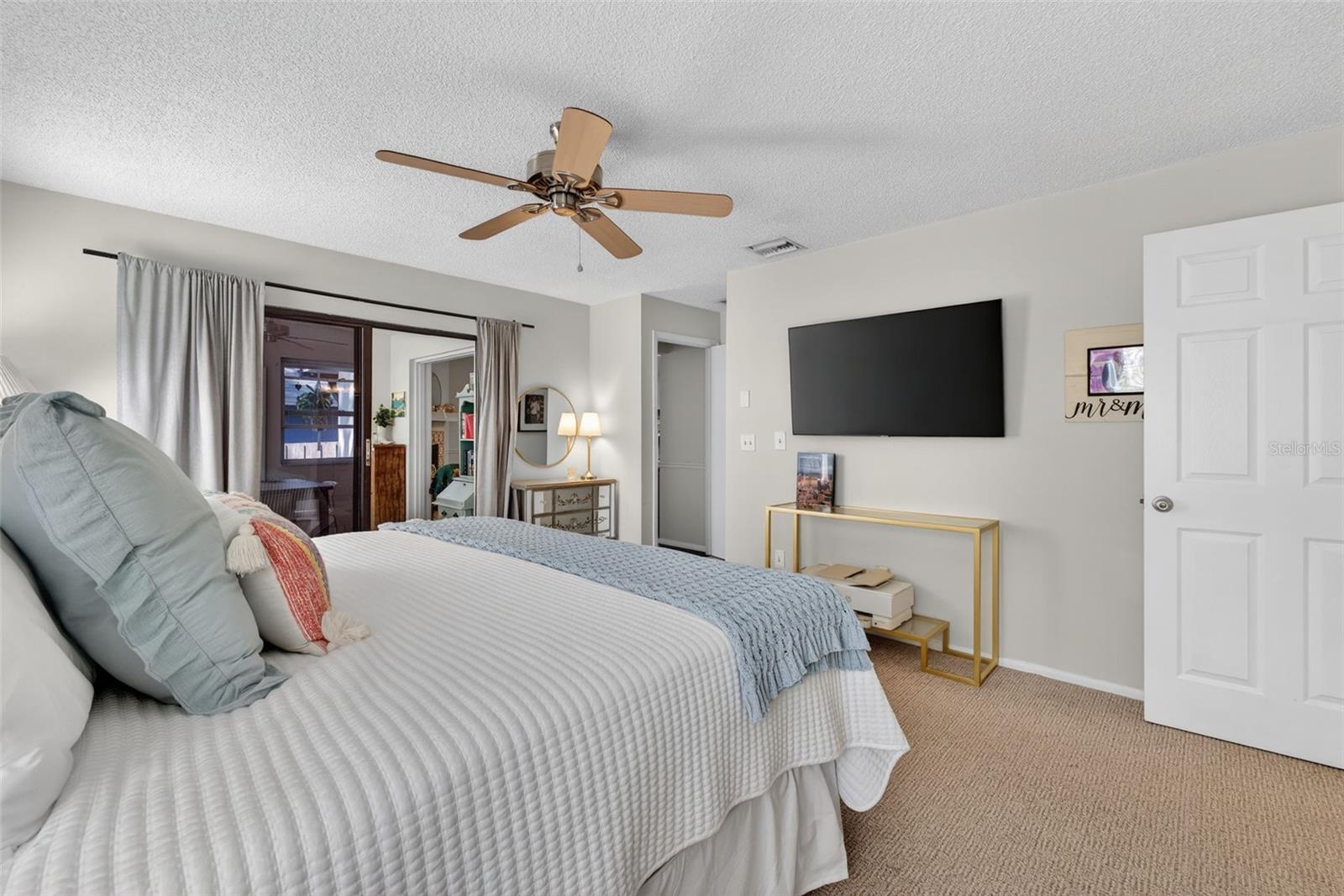110 WHITLEY BAY LN