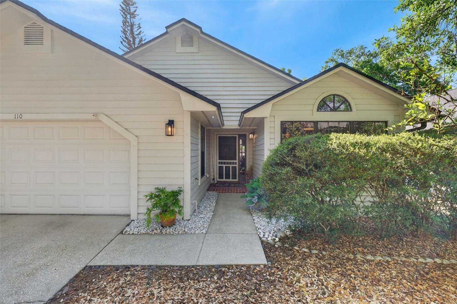 110 WHITLEY BAY LN