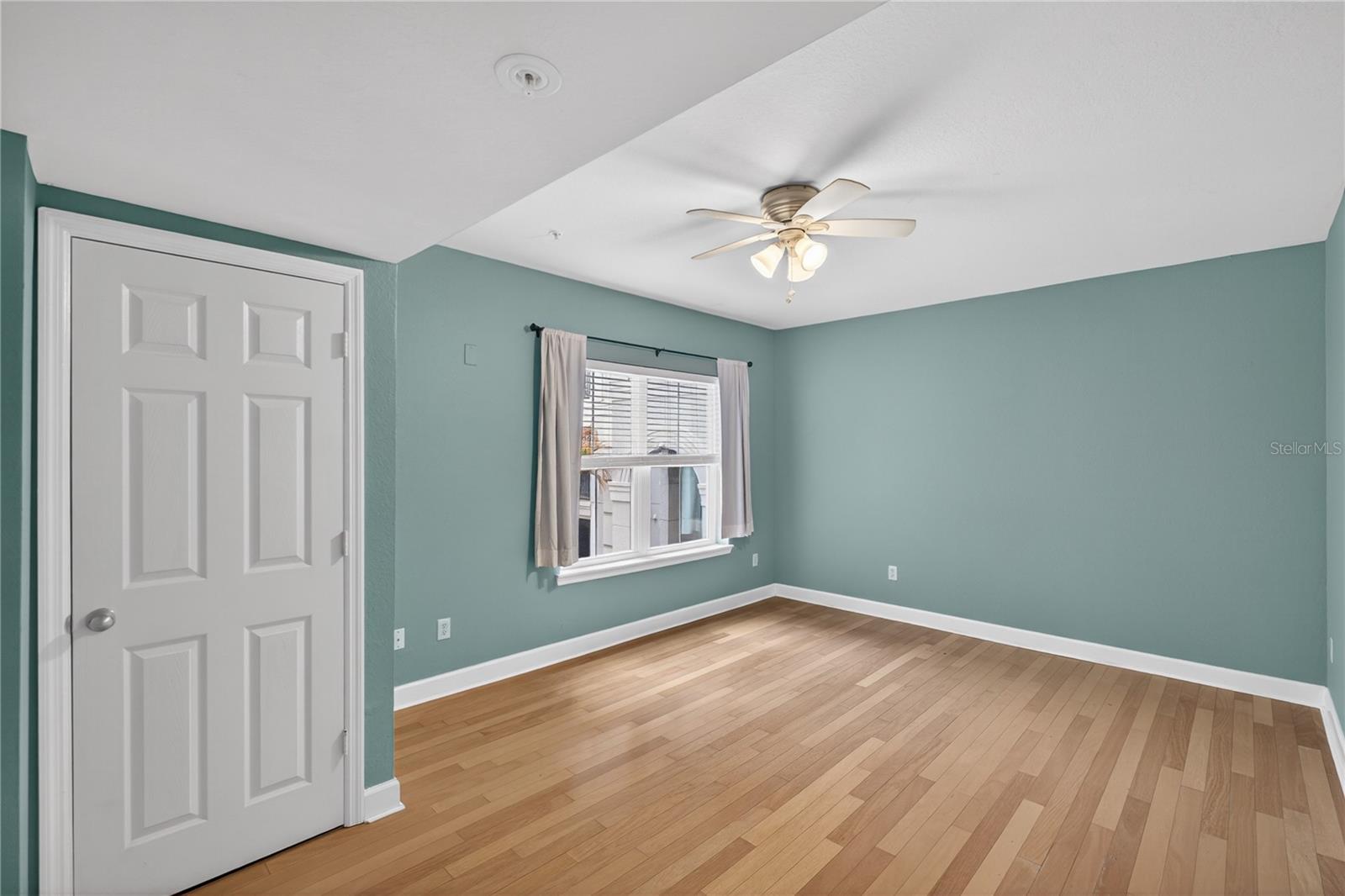 300 E SOUTH ST #2014