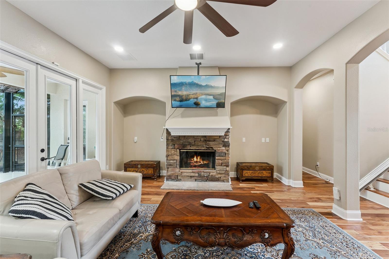 216 JUNIPER RIDGE CT