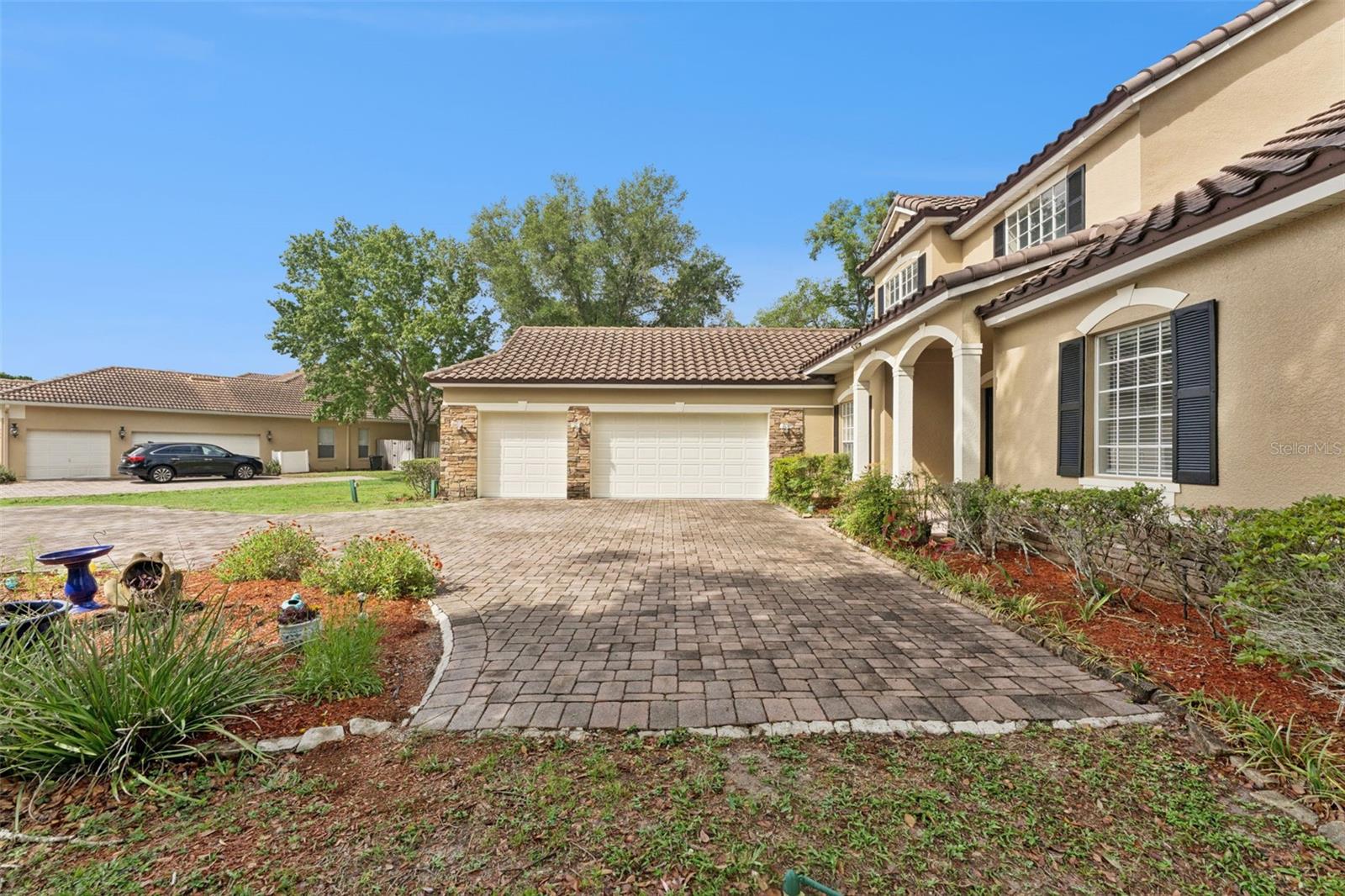 216 JUNIPER RIDGE CT