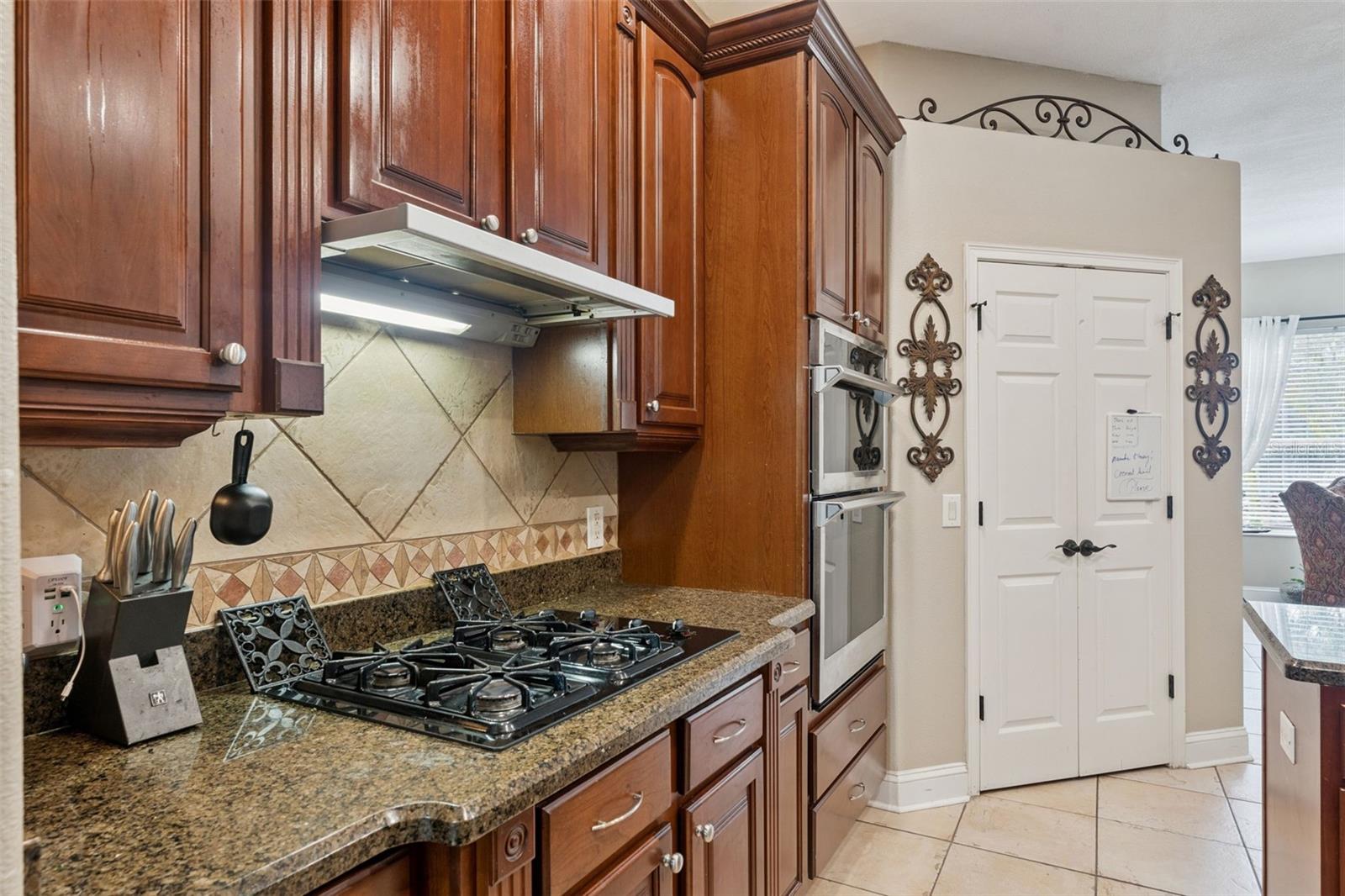 216 JUNIPER RIDGE CT